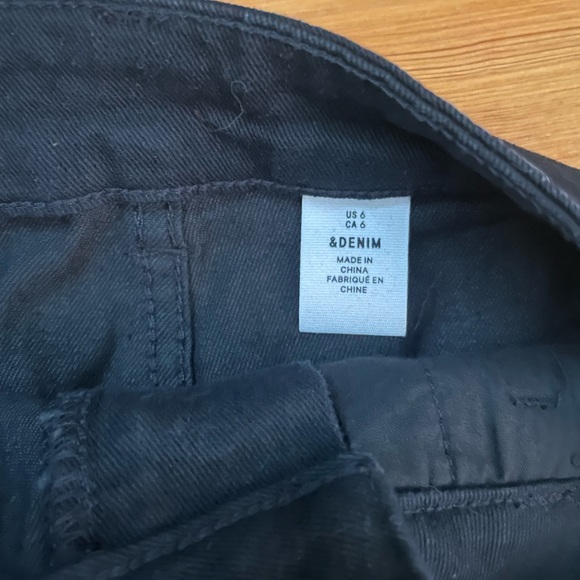 Black Denim Mini Skirt Stretchy - Picture 4 of 4